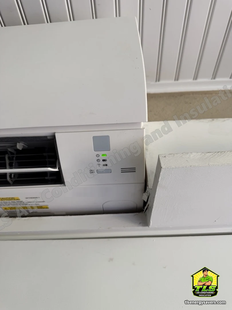 Status lights on at the new Daikin indoor unit after start-up, Brooksville FL 34601